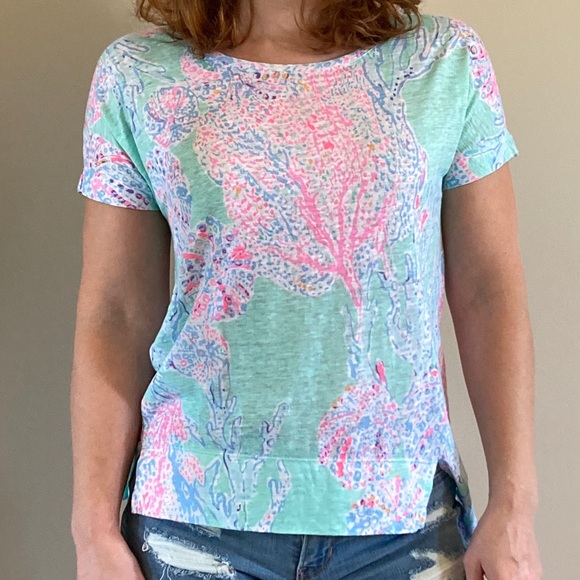 Lilly Pulitzer Tops - NWT Lilly Pulitzer Mikela top